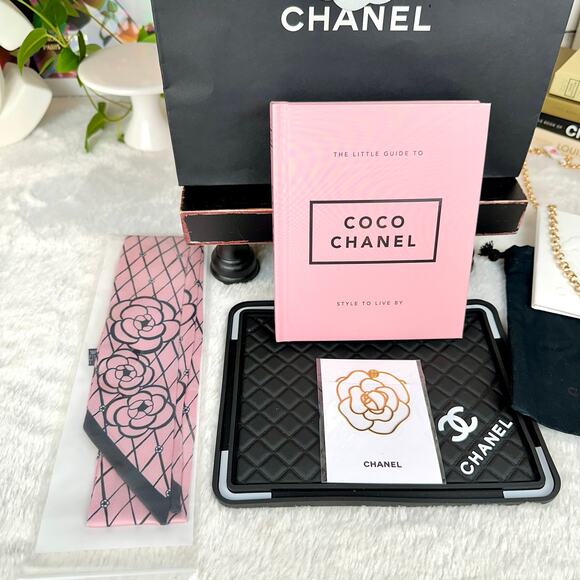CHANEL book, charm on chain necklace, Camilla paper clip GIFT SET! ALL NEW! - Picture 3 of 10